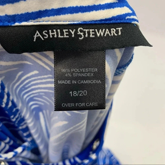 Ashley Stewart Top Woman 18/20 Blue White Print‎ Studs Moto Stretch Flowy Boho - Picture 9 of 12